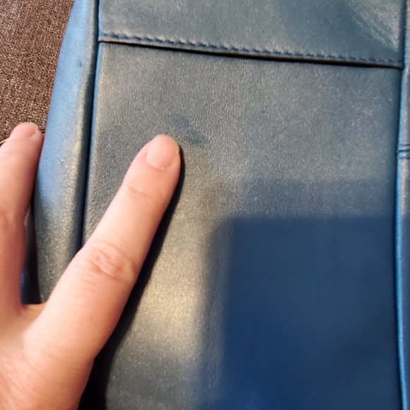 EUC Coach East West Leather Tote - Picture 7 of 10